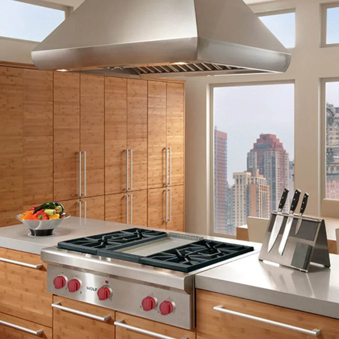 Wolf - Sealed Burner Range-Top, 4 Burner & Griddle - Carvers Interiors - Cookers and Bathroom Showroom Wolverhampton