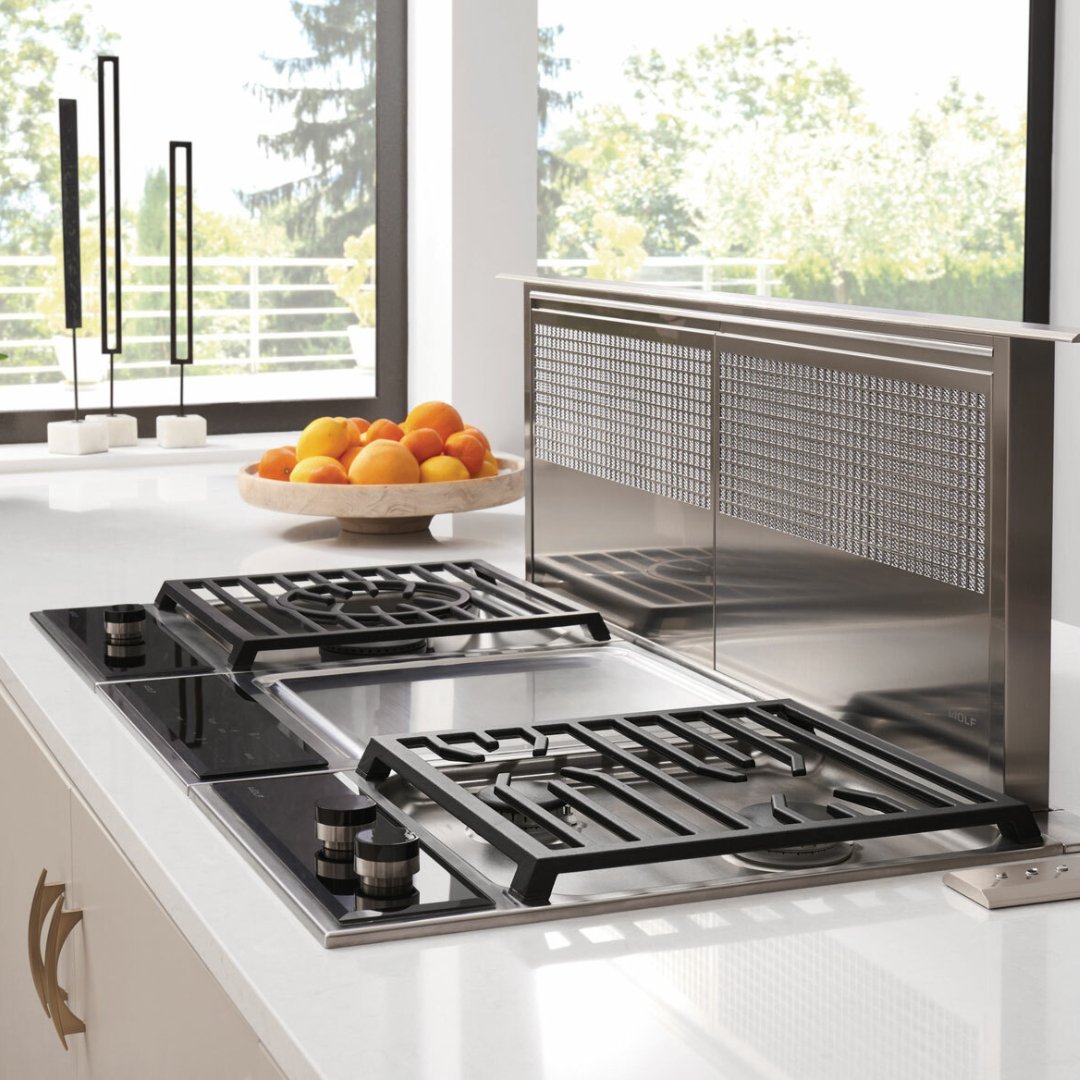 Wolf - Transitional Gas Cooktop - Integrated Cooktops - Carvers Interiors - Wolf